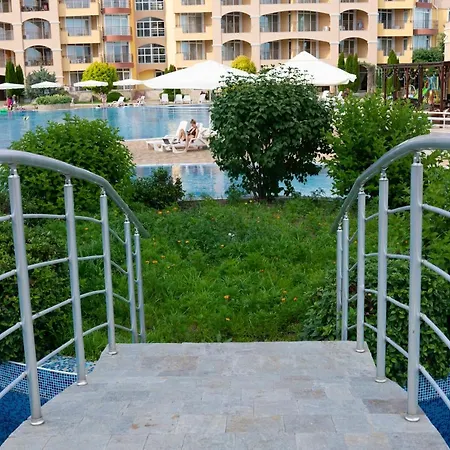 Apartment Apartament Midia *
